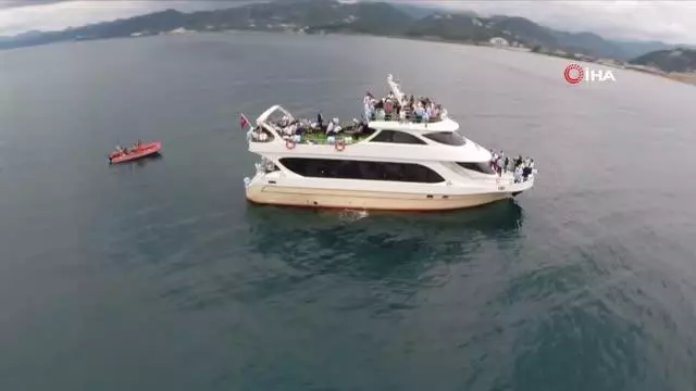Karadeniz'in yaşanılabilir tek adası yeniden ziyaretçilerini ağırlamaya başladı