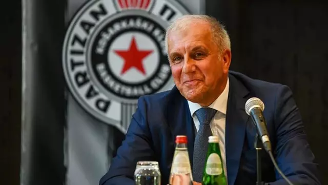 Obradovic'ten Fenerbahçelileri üzen sözler: Avrupa'da Partizan'la aynı seviyede olan tek kulüp Real Madrid'dir Obradovic'ten Fenerbahçelileri üzen sözler: Avrupa'da Partizan'la aynı seviyede olan tek kulüp Real Madrid'dir
