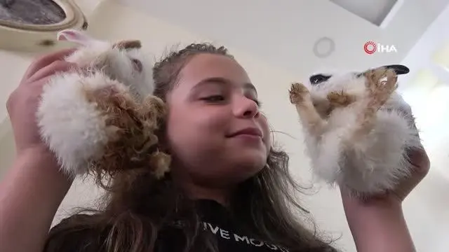 Anne-kızın çabası minik tavşanı yaşatmaya yetmedi 2 Anne-kızın çabası minik tavşanı yaşatmaya yetmedi