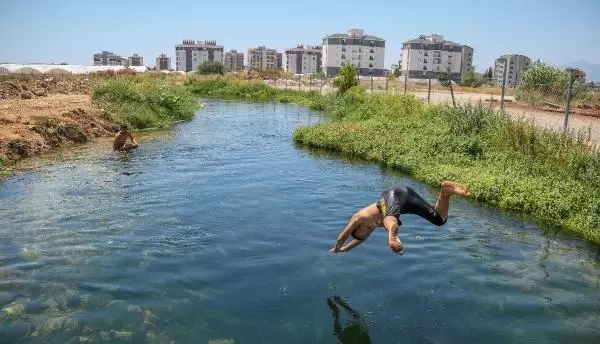 ANTALYA'DA SULAMA KANALINDA TEHLİKELİ SERİNLİK