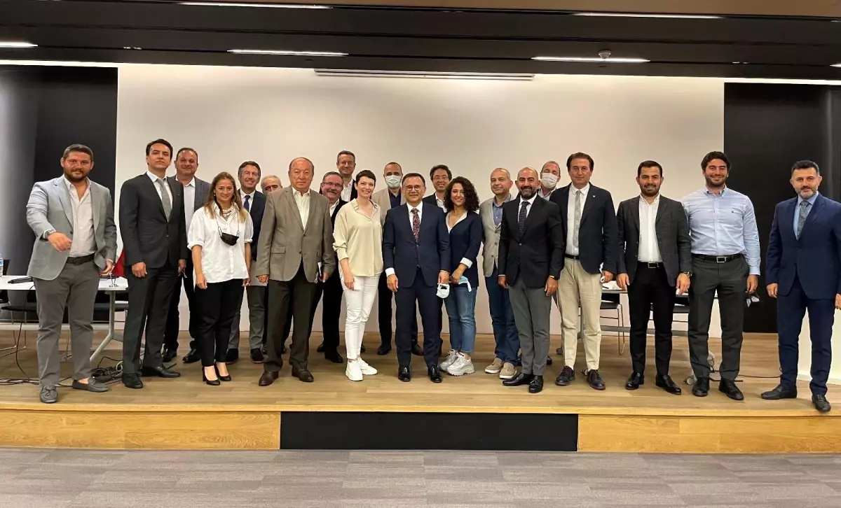 AYD'de başkan değişmedi