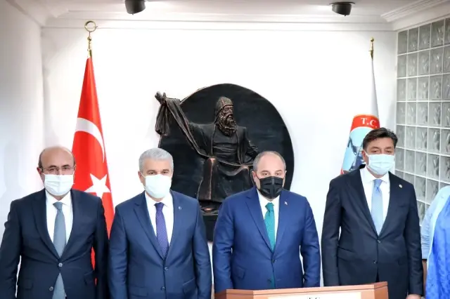 Bakan Varank ile Japon kazı sorumlusu arasında vatandaşlık diyalogu