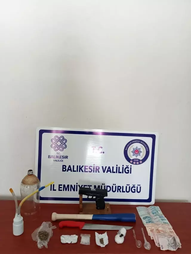 Balıkesir'de 30 gözaltı