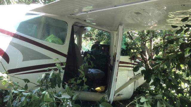 Bursa'da eğitim uçağı zorunlu iniş yaptı! Pilotların sağlık durumu iyi
