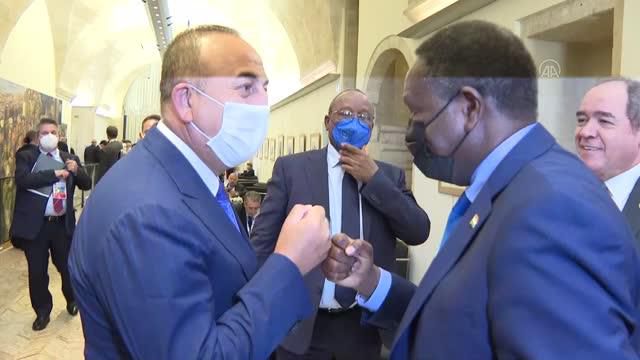 disisleri bakani cavusoglu italya da ikili 4 14232865 o