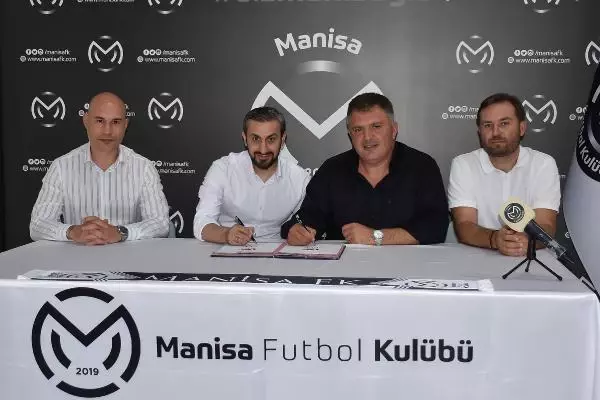Manisa FK'da Özbalta sözleşme uzattı 4 Manisa FK'da Özbalta sözleşme uzattı