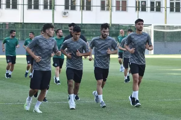 Manisa FK'da Özbalta sözleşme uzattı 6 Manisa FK'da Özbalta sözleşme uzattı