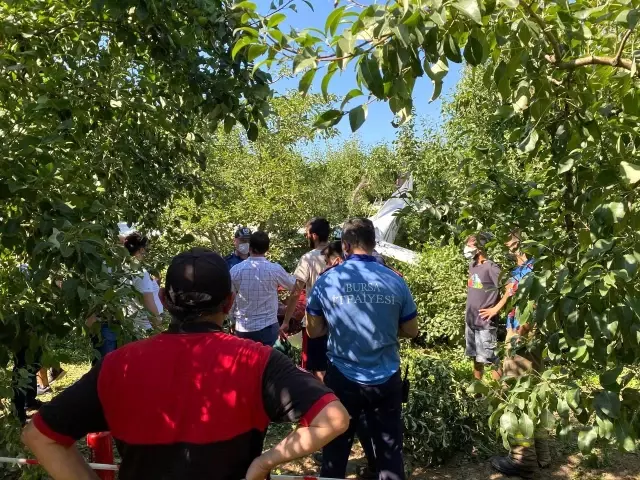Mecburi iniş yapan uçak bir süre önce böyle görüntülendi...