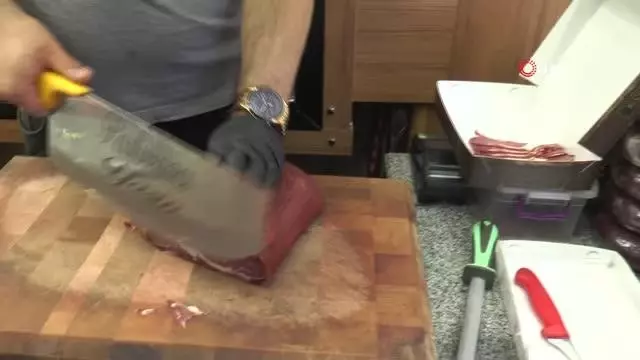 Normalleşme süreci pastırma satışlarını artırdı Normalleşme süreci pastırma satışlarını artırdı