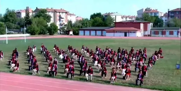 RÜYA KANSERDEN ÖLDÜ, MEZUNİYET TÖRENİNDE AĞABEYİYLE REKTÖR BİRBİRLERİNE SARILIP AĞLADI