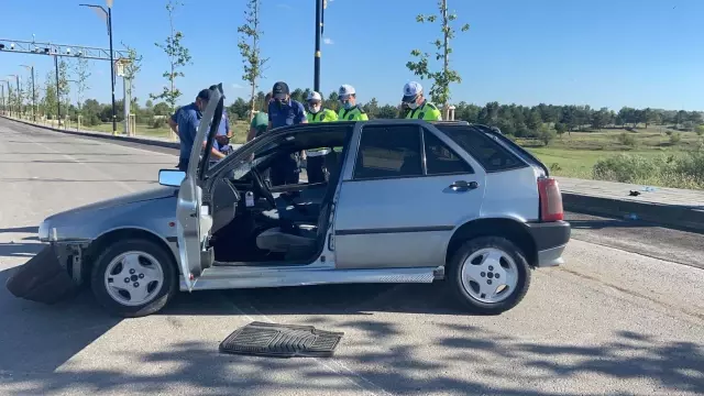 Mezuniyet fotoğrafı çekiminden dönen liseliler kaza yaptı: 1 ölü, 4 yaralı