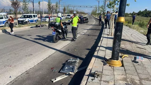 Mezuniyet fotoğrafı çekiminden dönen liseliler kaza yaptı: 1 ölü, 4 yaralı