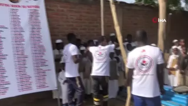 Türkiye'den Afrikaya uzanan iyilik hareketiSuyu gören Afrikalı çocukların sevinci duygulandırdı Türkiye'den Afrikaya uzanan iyilik hareketiSuyu gören Afrikalı çocukların sevinci duygulandırdı