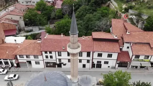 Asırlara meydana okuyan camiler, bu yöntemle ayakta kalıyor