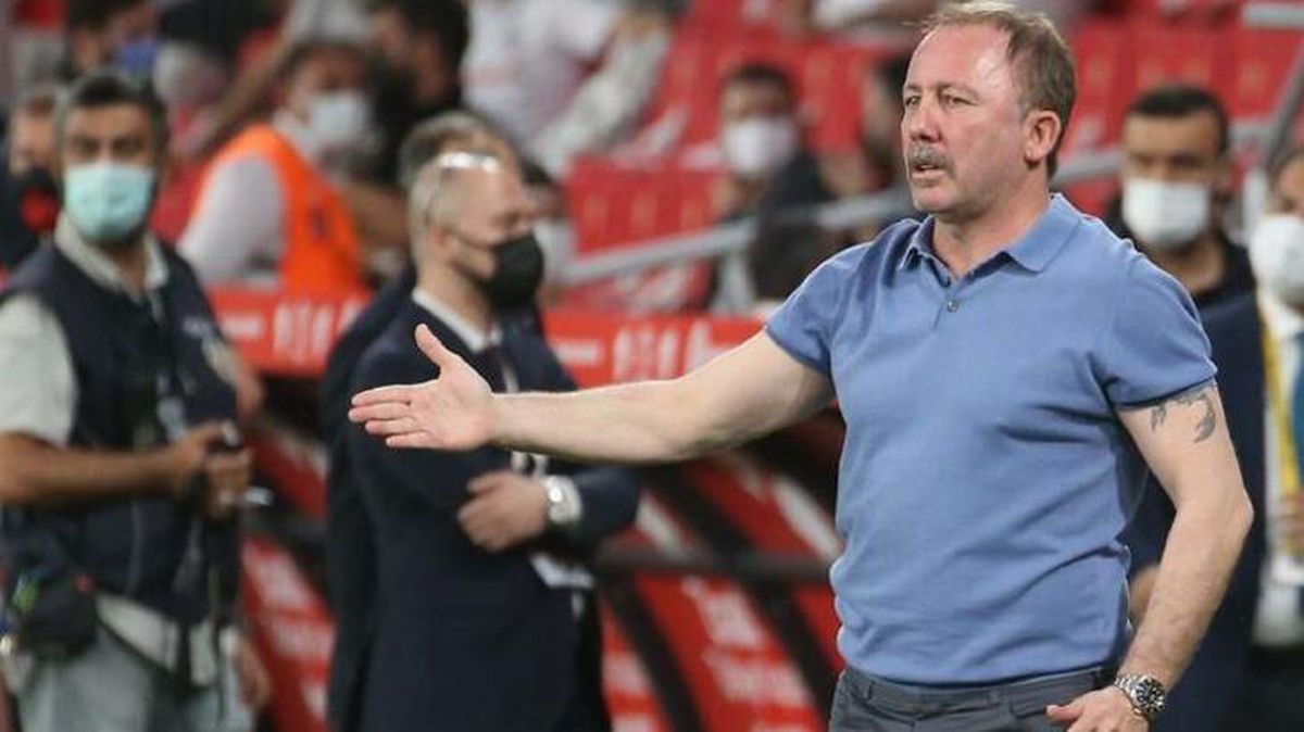 Beşiktaş Teknik Direktörü Sergen Yalçın'ın 'Teixeira olmazsa Gedson gelsin' talebi ortalığı karıştıracak