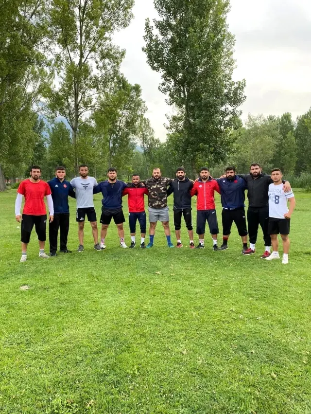 Çorum'lu pehlivanları Kırkpınar'a hazırlanıyorlar