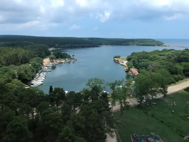 Denizle ormanı birleştiren Sinop'un tabiat parkları ziyaretçilerini ağırlamaya başladı