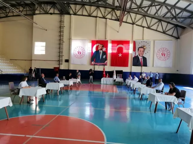 Erdek'te yeni başkan Burhan Karışık