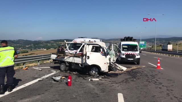 kamyonet kamyona carpti 1 olu 1 yarali 14234253 o