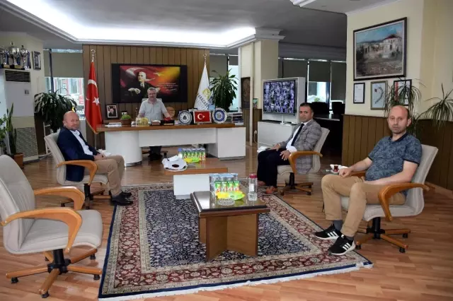 Karacabey'de yürütülen sosyal hizmetler konuşuldu