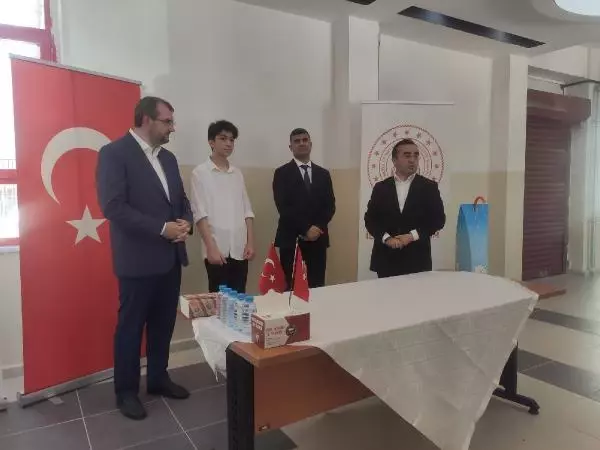 LGS BİRİNCİSİ NECİP'İN BAŞARI SIRRI; HER ZAMAN MUTLU OLMAK