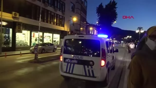 MASKE TAKMAMAKTA DİRENEN KADINA PARA CEZASI MASKE TAKMAMAKTA DİRENEN KADINA PARA CEZASI