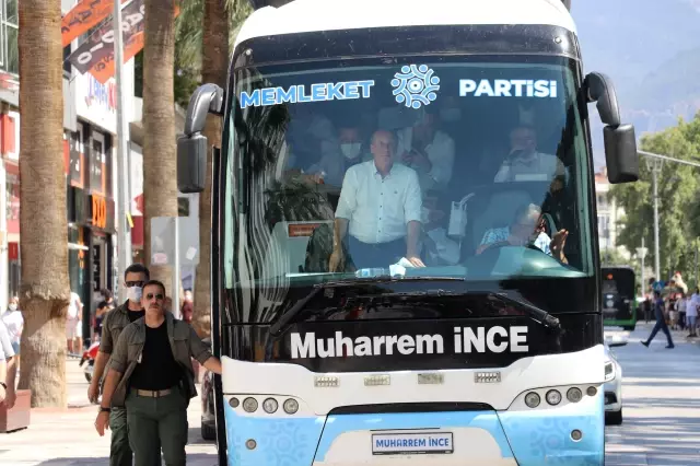 Memleket Partisi Genel Başkanı Muharrem İnce, partisinin il başkanlığını açtı