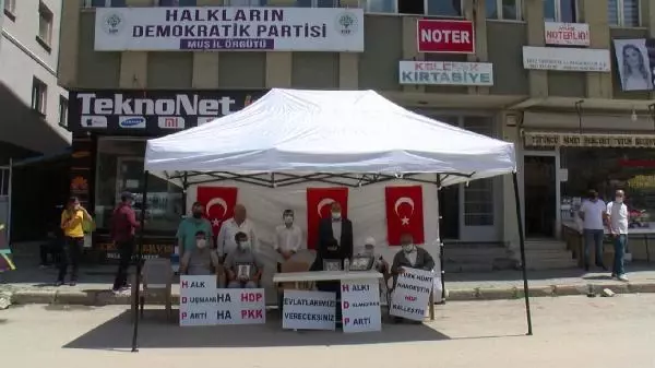 MUŞ'TAKİ EVLAT NÖBETİNDE 11'İNCİ HAFTA; AİLE SAYISI 6 OLDU