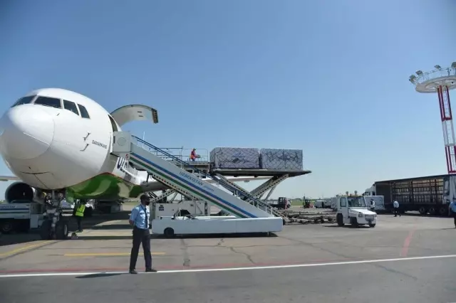 Özbekistan, Kovid-19'a karşı Çin'de üretilen 'ZF2001' aşısından 2 milyon doz daha teslim aldı