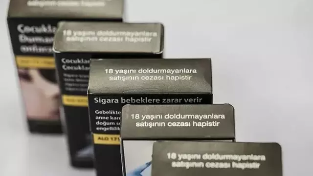 Sigara paketlerine yeni düzenleme! Sağlık uyarısı alanı yüzde 85'ten yüzde 100'e çıkarıldı Sigara paketlerine yeni düzenleme! Sağlık uyarısı alanı yüzde 85'ten yüzde 100'e çıkarıldı