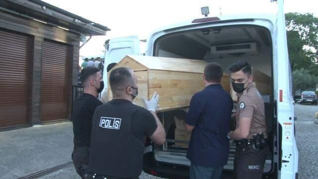 Tekne kaptanı denizde erkek cesedi buldu Tekne kaptanı denizde erkek cesedi buldu