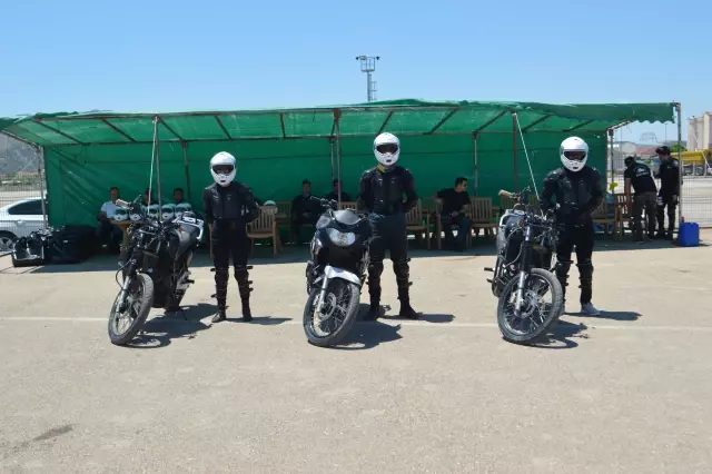 Son dakika haberi! AFYONKARAHİSAR - 'Yunuslar' timine katılacak polis memurları Motor Sporları Merkezi'nde eğitimden geçiyor