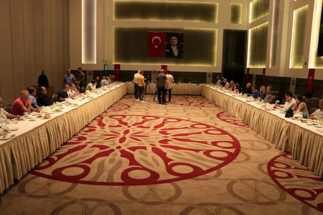 Başkan Karalar: 'Çalışmayan, bize PKK'lı diyen insanları çıkarttık'