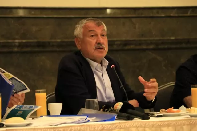 Başkan Karalar: 'Çalışmayan, bize PKK'lı diyen insanları çıkarttık'