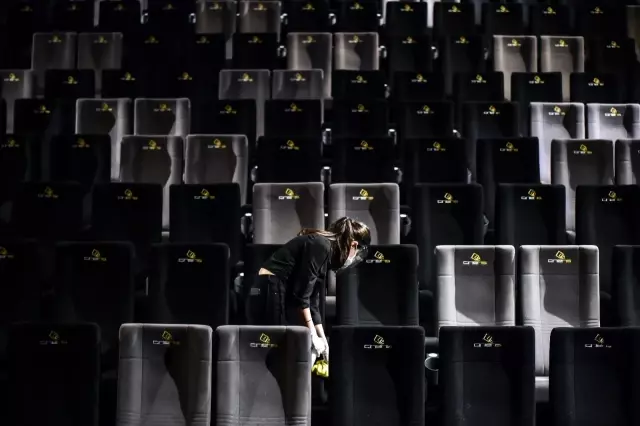 Beyaz perde vizyona girecek yeni filmlerle yarın açılıyor