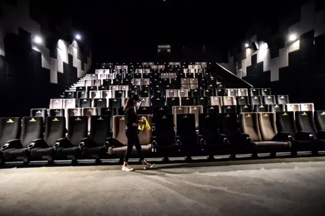 Beyaz perde vizyona girecek yeni filmlerle yarın açılıyor