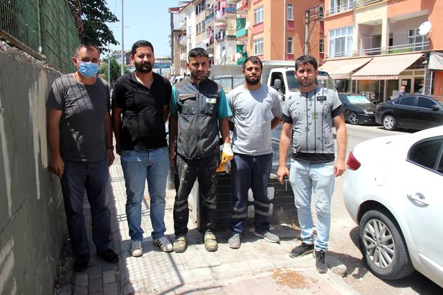 bir poset altinini cop sanip attigini esinden 6 14238503 o