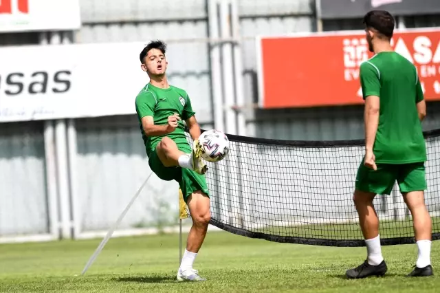 Bursaspor 6 eksikle çalışmalarına devam etti