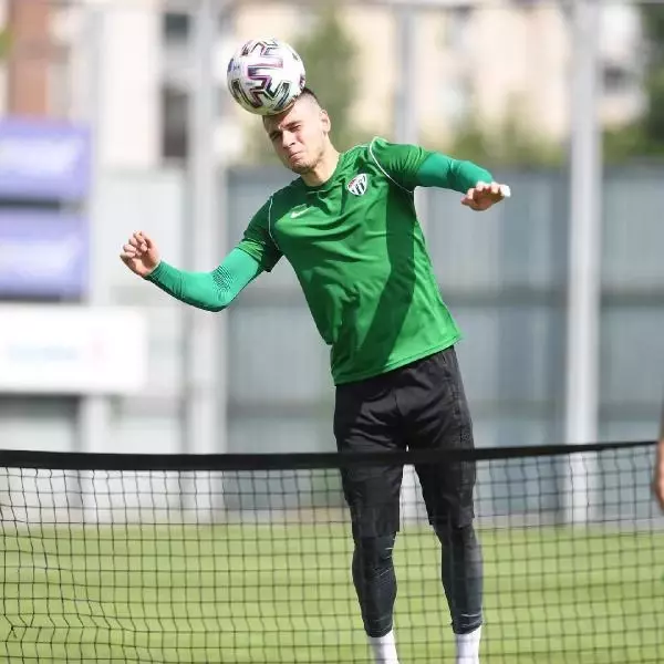 Bursaspor'da Cüneyt Köz ve Vefa Temel açıklamalarda bulundu