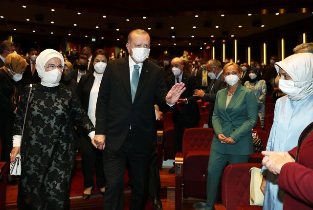 cumhurbaskani erdogan kadina karsi siddetle 2 14238327 o