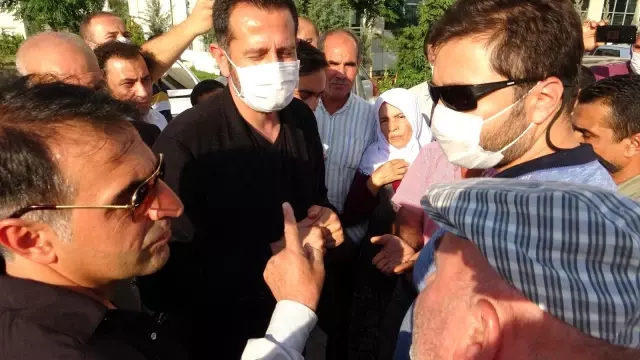 HDP önündeki evlat nöbeti tutan ailelerden CHP'ye sert tepki