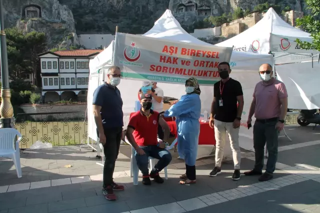 Kovid-19 aşılama oranı en yüksek ikinci kent Amasya'da aşı çadırları kuruldu 4 Kovid-19 aşılama oranı en yüksek ikinci kent Amasya'da aşı çadırları kuruldu