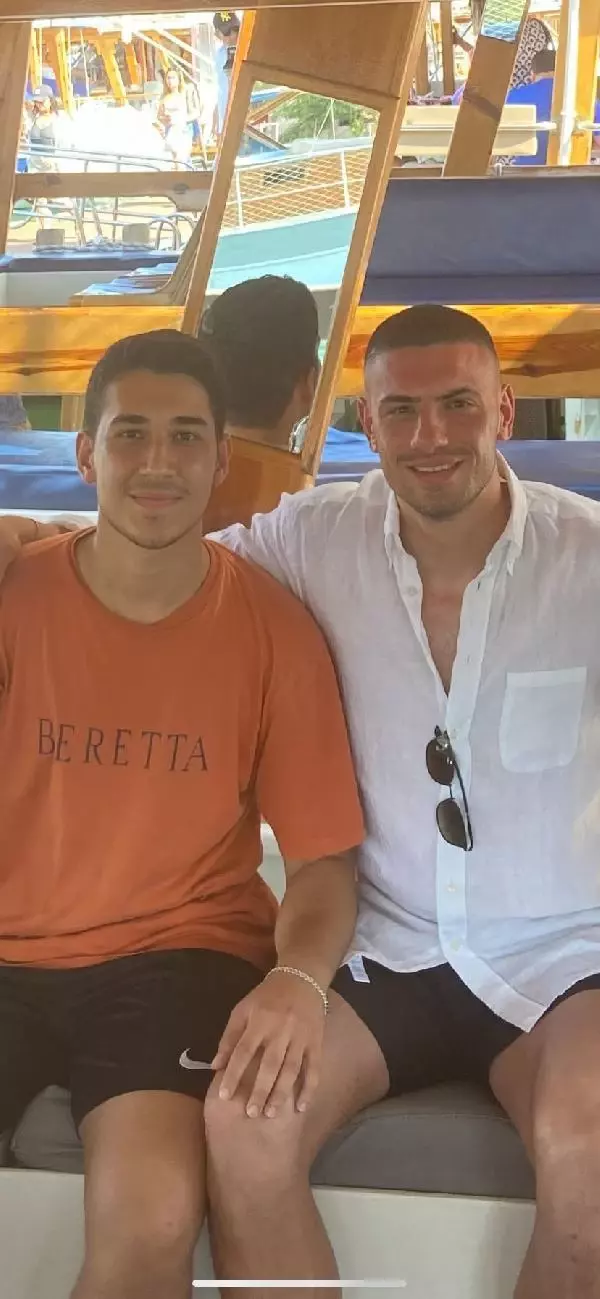 Merih Demiral Kaş'ta tatil yaptı