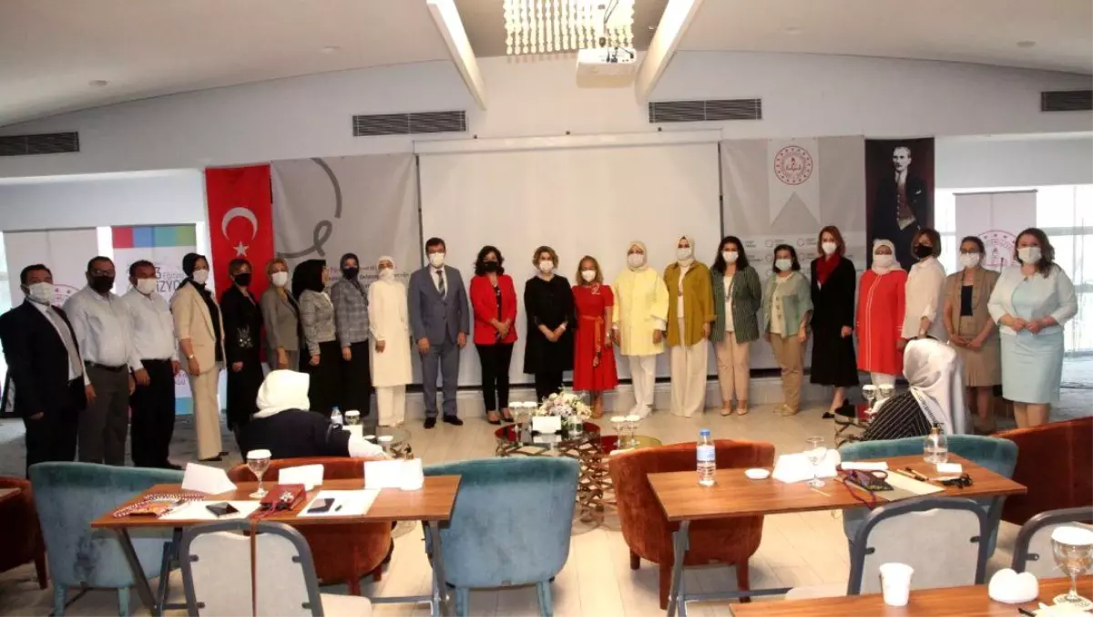 Olgunlaşma Enstitülerinin Geleneğin Geleceğe Aktarılmasındaki Rolü ve Önemi Çalıştayı