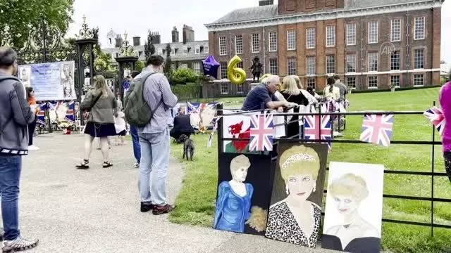 Prenses Diana 60. doğum gününde anıldı