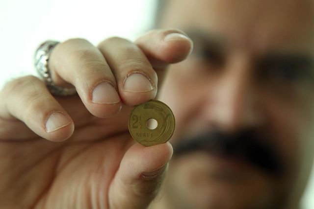 Evi banka gibi! Samsunlu koleksiyoner 40 yılda 105 ülkenin parasını biriktirdi