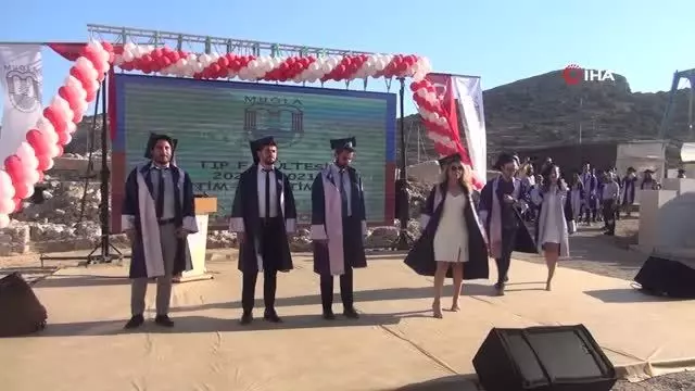 Tarihin ilk tıp okulunda 2 bin yıl sonra diploma töreni