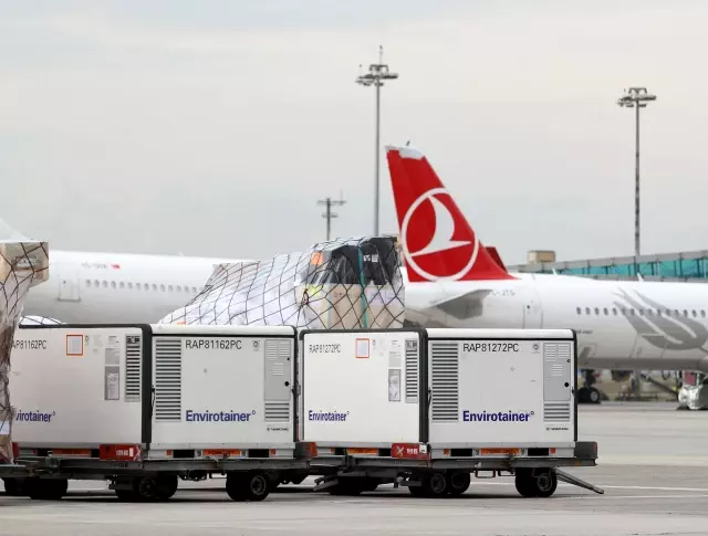 TURKİSH CARGO, DÜNYANIN DÖRT BİR YANINA 100 MİLYON DOZ KORONAVİRÜS AŞISI TAŞIDI