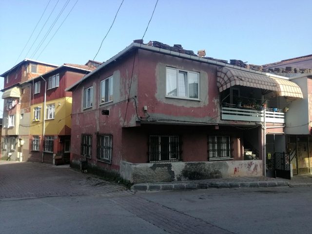 babasina yardim ederken ikinci kattan beton z 4 14239615 o