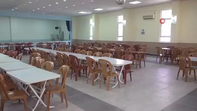Belediye, üveyik kuşlarının yuvası bozulmasın diye düğün salonunu kiraya vermedi 2 Belediye, üveyik kuşlarının yuvası bozulmasın diye düğün salonunu kiraya vermedi